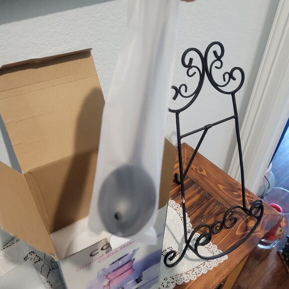 COSORI Pour Over Coffee Maker with Stainless Steel Filter, 8-Cup 34oz Drip Coffe - Picture 8 of 12